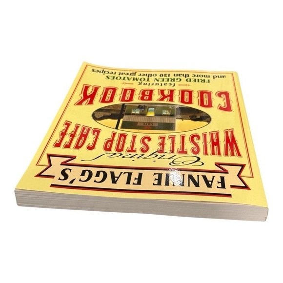 Fannie Flaggs Whistle Stop Cafe Cookbook Fried Green Tomatoes Recipes Softcover - Picture 4 of 9